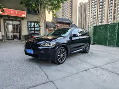 2022 BMW X3 xDrive30i M, чёрный — фото 1
