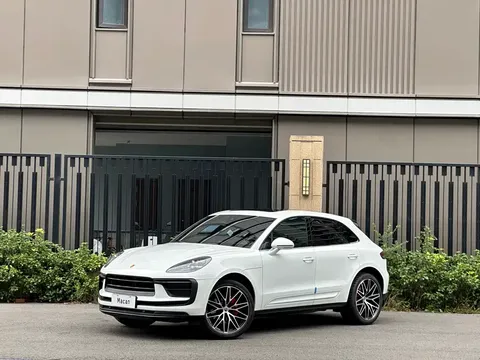 2022 Porsche Macan 2.0T
