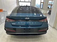 2022 Hyundai Elantra 1.5L CVT GLX Elite, синий — фото 5