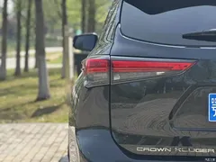 2022 Toyota Crown Kluger 2.5L HEV 4WD Flagship — фото 16