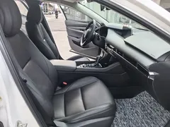 2023 Mazda 3 2.0L AT, белый — фото 11