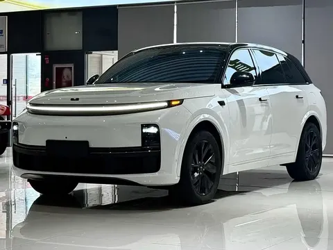 2023 Li Auto L7 Air