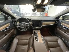 2022 Volvo S90 B5 Zhiyi Luxury, чёрный — фото 11