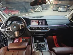 2022 BMW X5 modified xDrive 30Li M sports package — фото 5