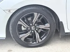 2021 Honda Civic HATCHBACK 220TURBO CVT, белый — фото 13