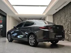 2021 Mazda 3 2.0L AT — фото 13