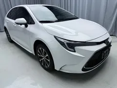2022 Toyota Levin 185T CVT Luxury, белый — фото 3