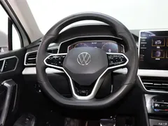 2022 Volkswagen Tiguan L 330TSI AT 2WD R-Line Yuexiang — фото 13
