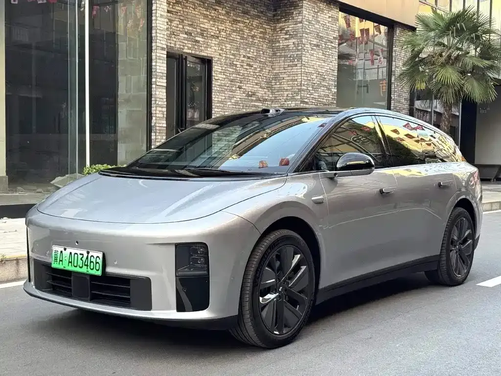 2025 Li Auto i6 4WD Standard