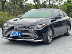 2019 Toyota Avalon Hybrid 2.5L Luxury National VI — фото 1