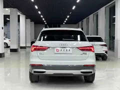 2022 Audi Q3 35 TFSI Fashion, белый — фото 5