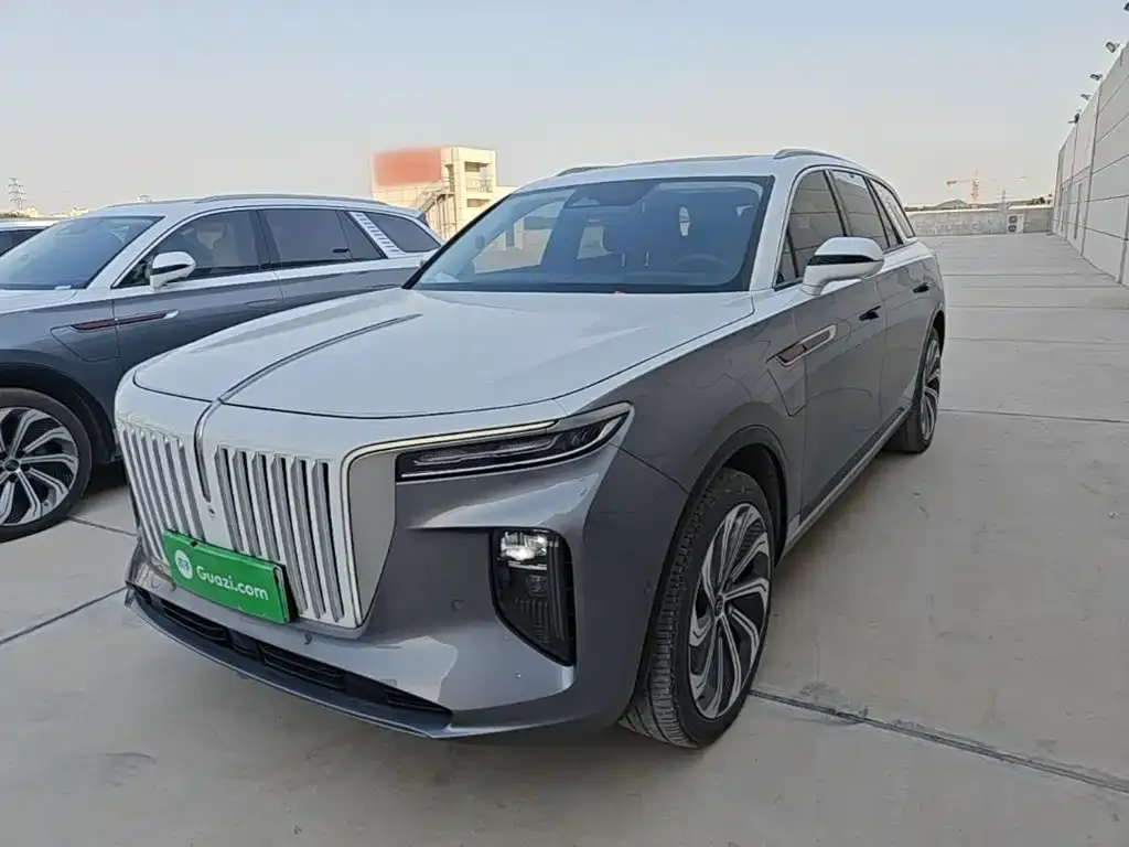 2022 Hongqi E-HS9 660km