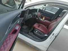2022 Hongqi E-HS9 660km — фото 16