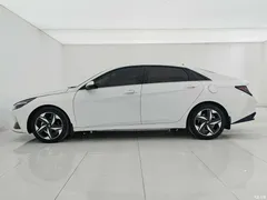 2021 Hyundai Elantra 1.5L CVT GLX Elite, белый — фото 17