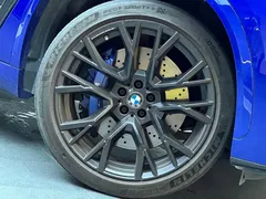 2020 BMW X5 M, синий — фото 9