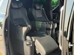 2023 Toyota Vellfire Crown Hybrid 2.5L HV Premium — фото 13