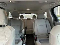 2023 Toyota Sienna 2.5L Hybrid Comfort — фото 10