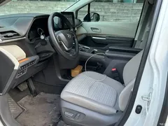2023 Toyota Sienna 2.5L Hybrid Comfort — фото 14