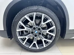 2021 BMW X1 xDrive25Li, белый — фото 3