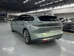 2023 Nio ET5T 75kWh Touring, зелёный — фото 13