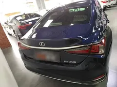 2020 Lexus ES 200, синий — фото 4