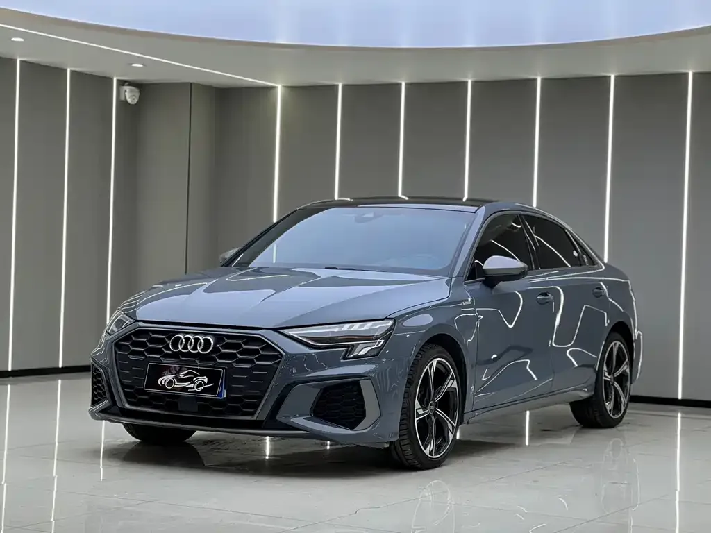 2022 Audi A3L Limousine 35 TFSI Luxury Sport