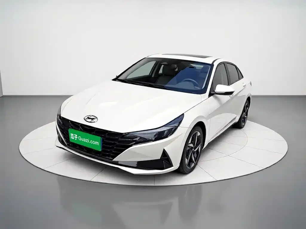 2022 Hyundai Elantra 1.5L CVT LUX Premium