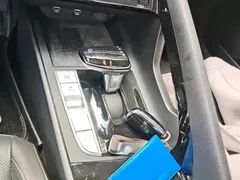 2022 Hyundai Elantra 1.5L CVT LUX Premium, белый — фото 7
