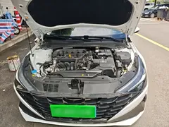 2022 Hyundai Elantra 1.5L CVT LUX Premium, белый — фото 11