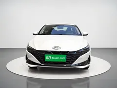 2022 Hyundai Elantra 1.5L CVT LUX Premium, белый — фото 24