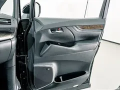 2021 Toyota Vellfire Crown Hybrid 2.5L HV Premium, чёрный — фото 16