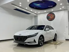 2022 Hyundai Elantra 1.5L CVT LUX Premium, белый — фото 1