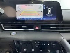 2022 Hyundai Elantra 1.5L CVT LUX Premium, белый — фото 8