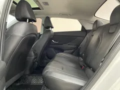 2022 Hyundai Elantra 1.5L CVT LUX Premium, белый — фото 10