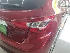 2021 Nissan Tiida 1.6L CVT — фото 8
