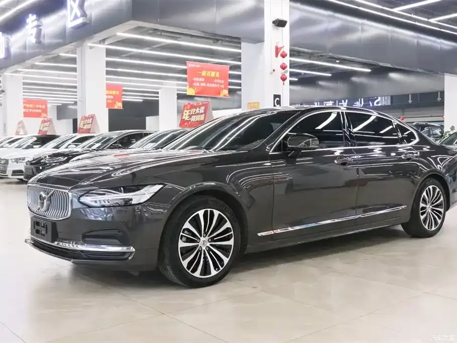 2023 Volvo S90 B5 Zhiyi Luxury