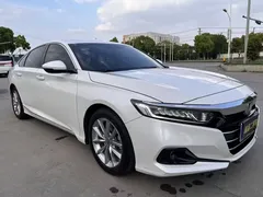 2022 Honda Accord 260TURBO Luxury, белый — фото 3