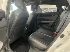 2022 Changan UNI-V 1.5T Premium Type — фото 10