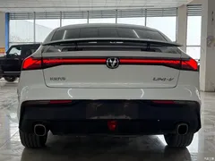 2022 Changan UNI-V 1.5T Premium Type — фото 13
