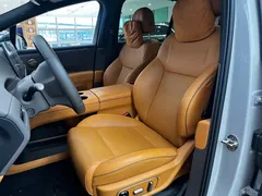 2025 Li Auto i8 Standard — фото 2