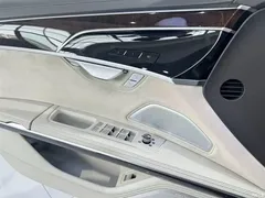 2021 Audi A8 A8L 60 TFSI quattro premium type — фото 15