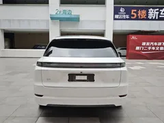2024 Li Auto L7 Ultra, белый — фото 13