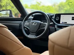 2022 Lexus ES 200, белый — фото 15