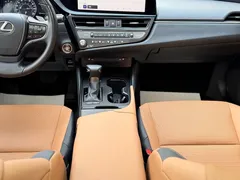 2022 Lexus ES 200, белый — фото 16