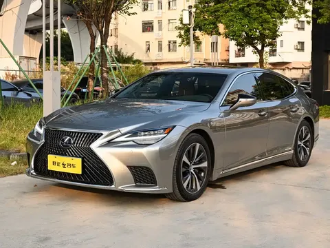 2021 Lexus LS 500h