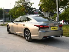 2021 Lexus LS 500h — фото 5