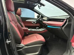 2023 Jetour Jietu X70 PLUS 1.5T DCT Brave PLUS 7 seats, чёрный — фото 14