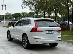 2023 Volvo XC60 4WD Luxury, белый — фото 7