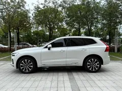2023 Volvo XC60 4WD Luxury, белый — фото 10