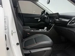 2023 Kia Seltos 1.5L CVT Luxury, белый — фото 11